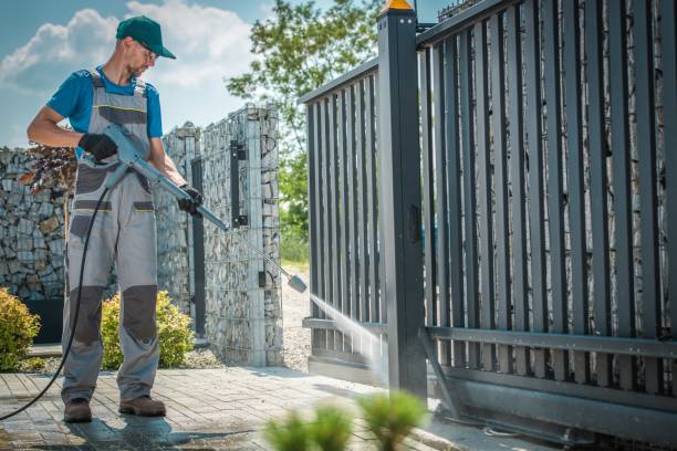 Best Pool Deck Cleaning  in Green Knoll, NJ